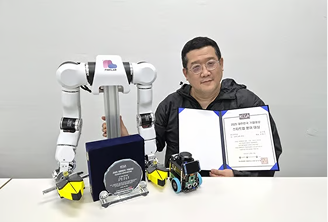 핑크랩, 'AI·로봇 교육'으로 2년 연속 기업대상 수상